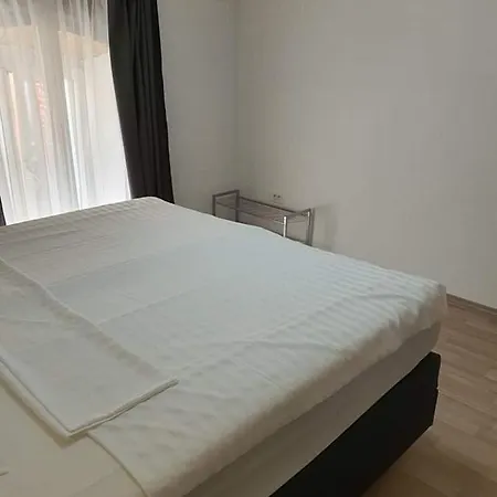 Aldi 4 Apartman *