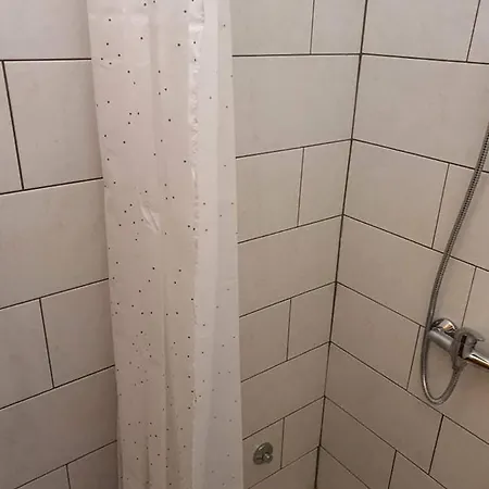 Aldi 4 *